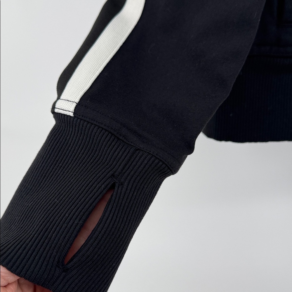 Athleta Iconic Circa Track Jacket Thumbholes Zipp… - image 5